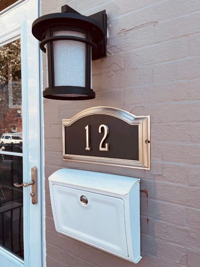 Industrial Brick Townhouse In Downtown Lancaster Villa Exteriör bild